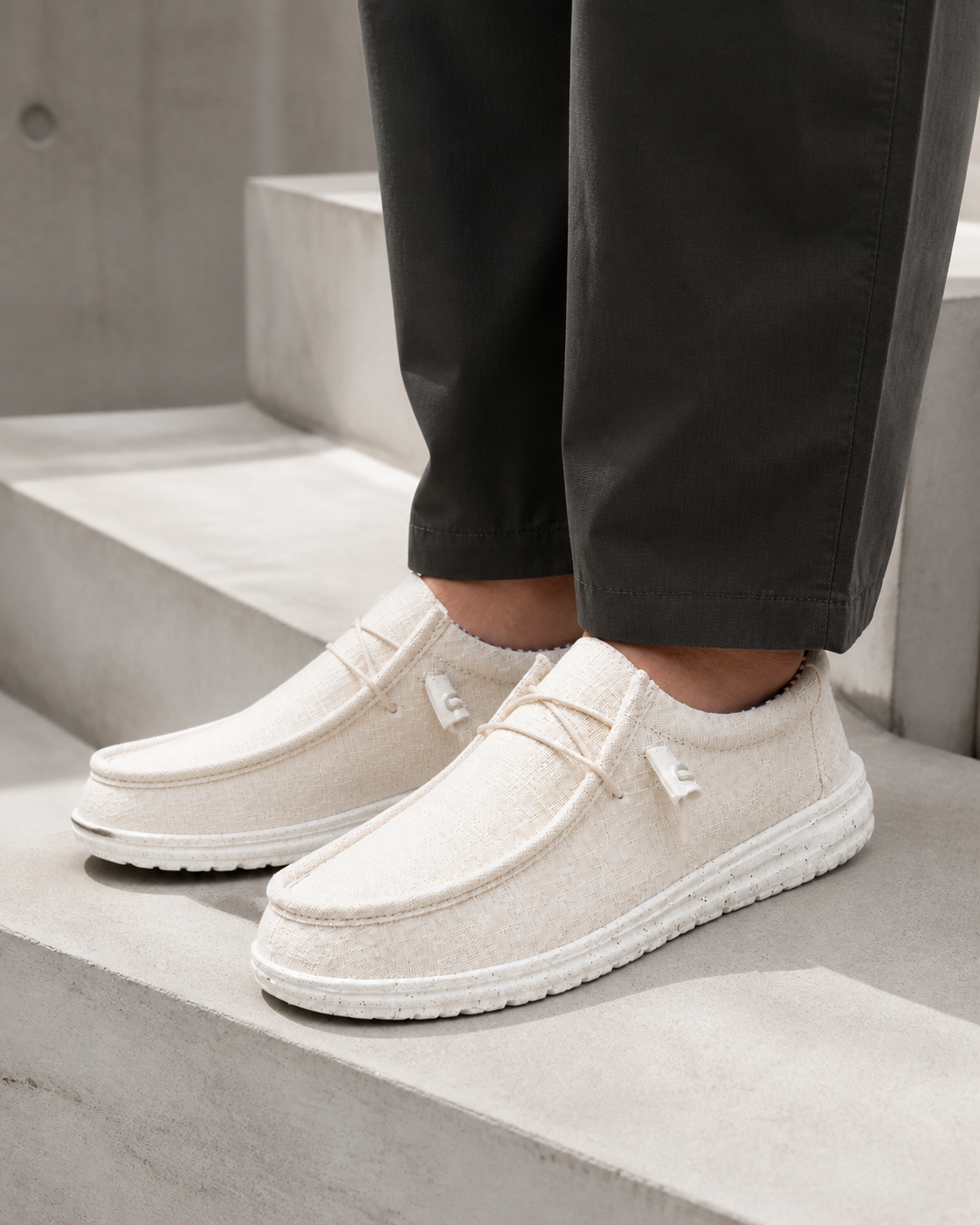 The Wander in Cream - close-up