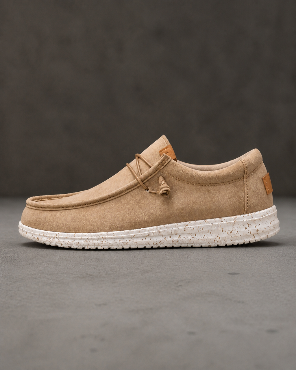 The Roam in Camel - side profile