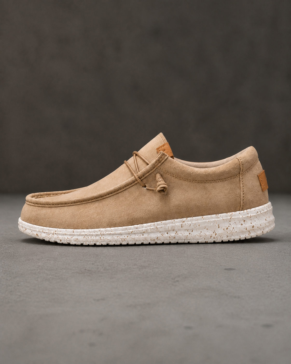 The Roam in Camel - side profile