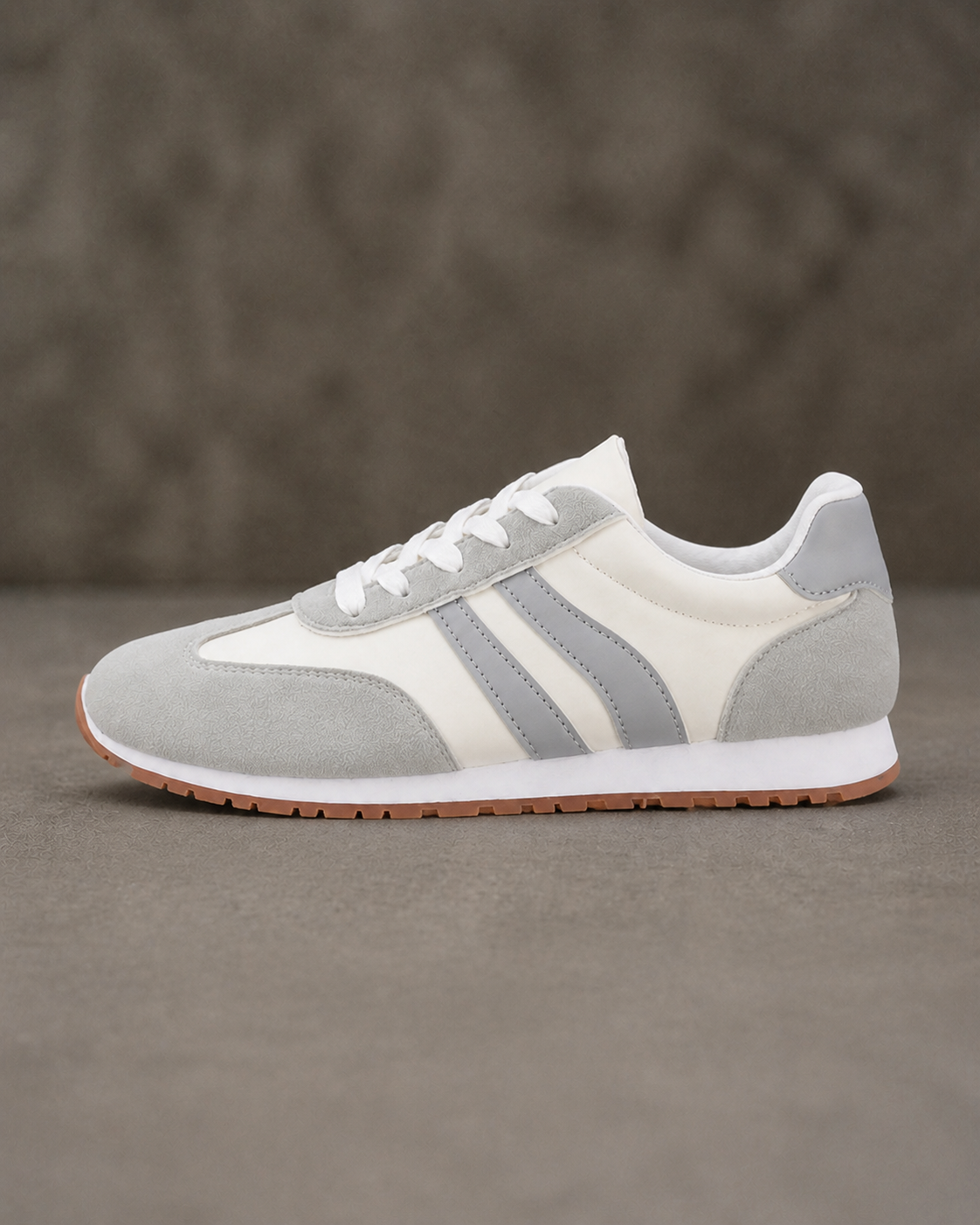 The Runner in Cloud - side profile