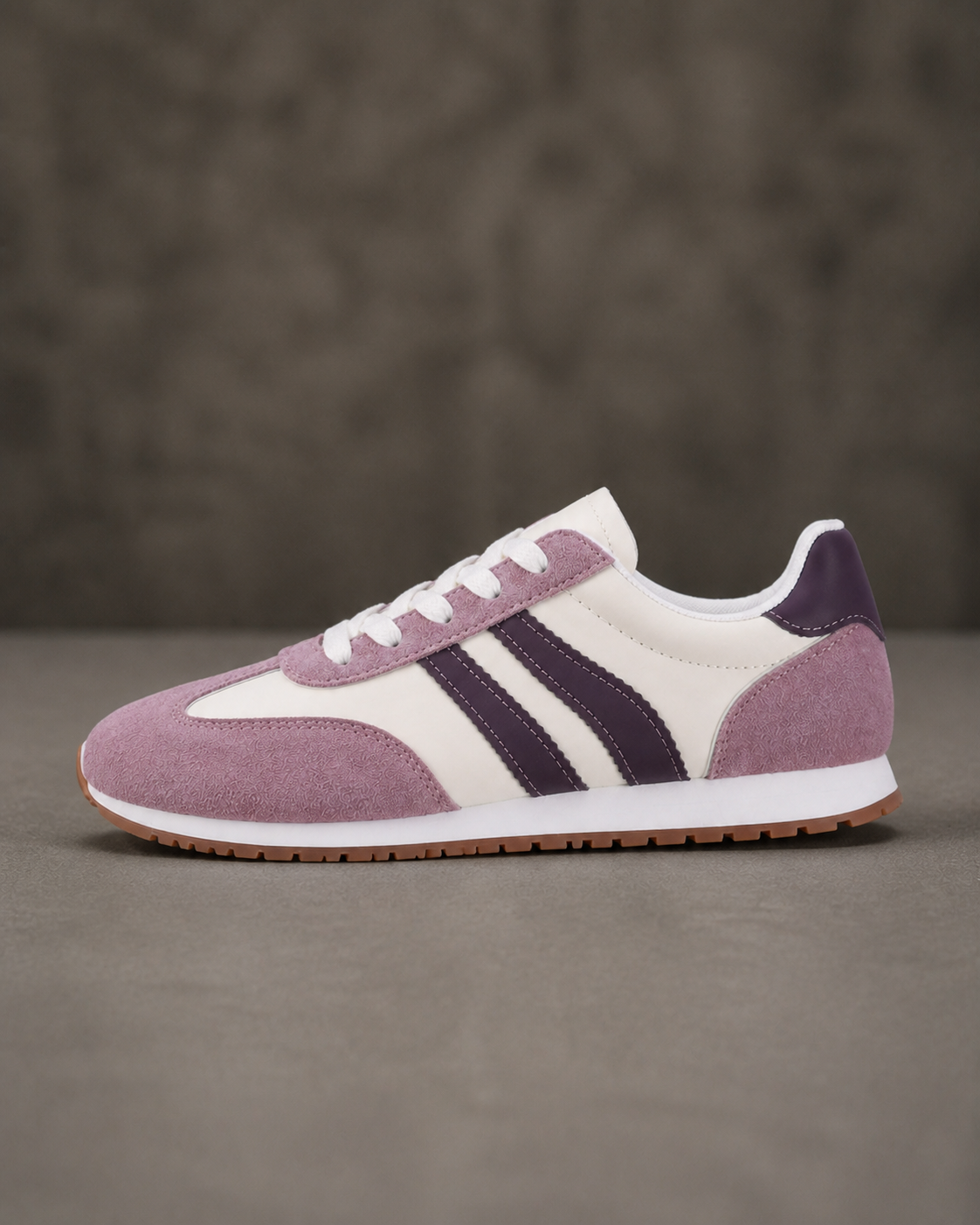 The Runner in Mauve - side profile