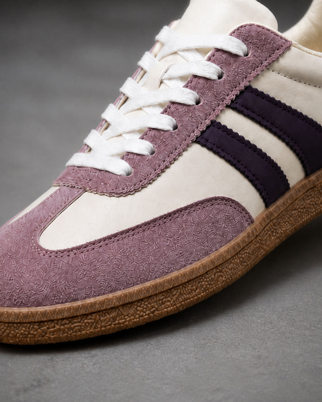 The Varsity in Plumberry - detail